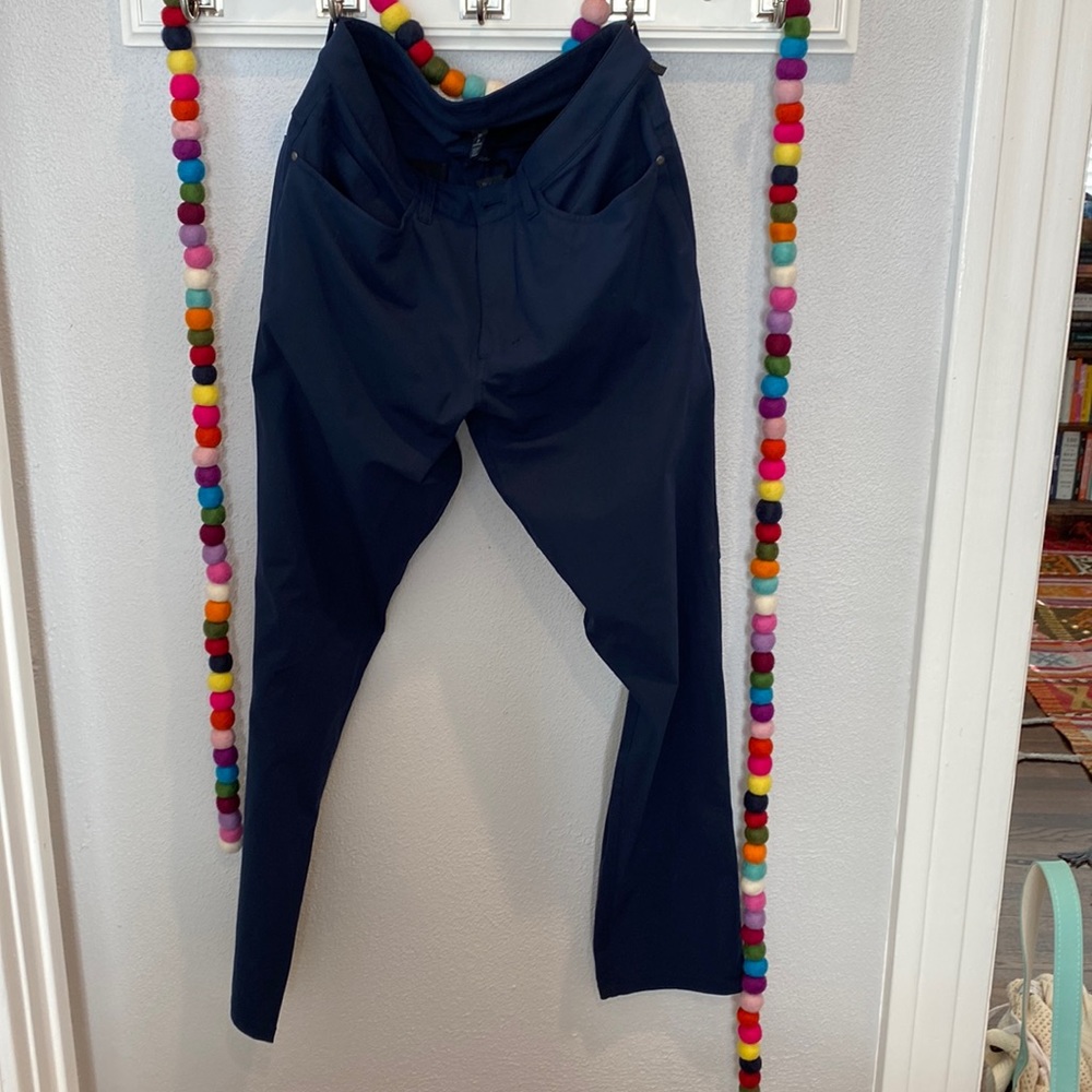 Like new lulu lemon mens pants